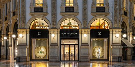 negozi louis vuitton in svizzera|Louis Vuitton italy official website.